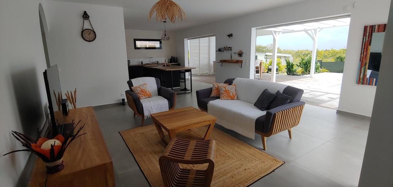 Villa Fleur De Goyave - Tres Bien Ventilee - Vue Degagee Saint-Francois  Exterior photo